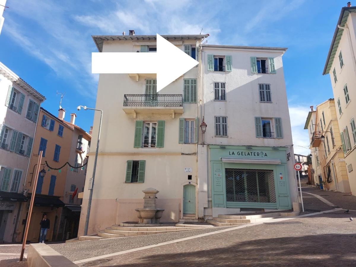- Place Du Suquet Apartment